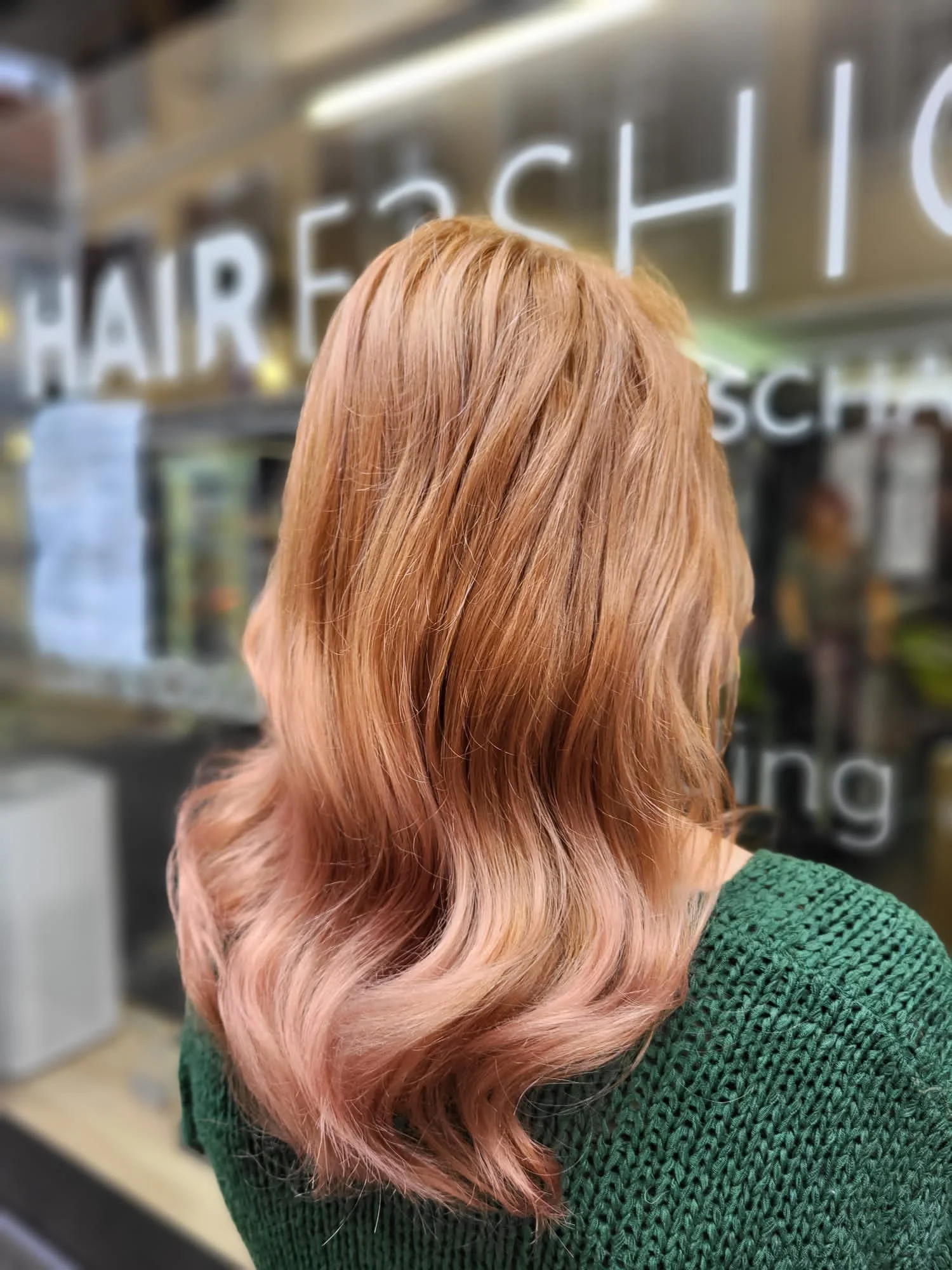 Salon Innenansicht — Hair Fashion by Laura Tschaggelar